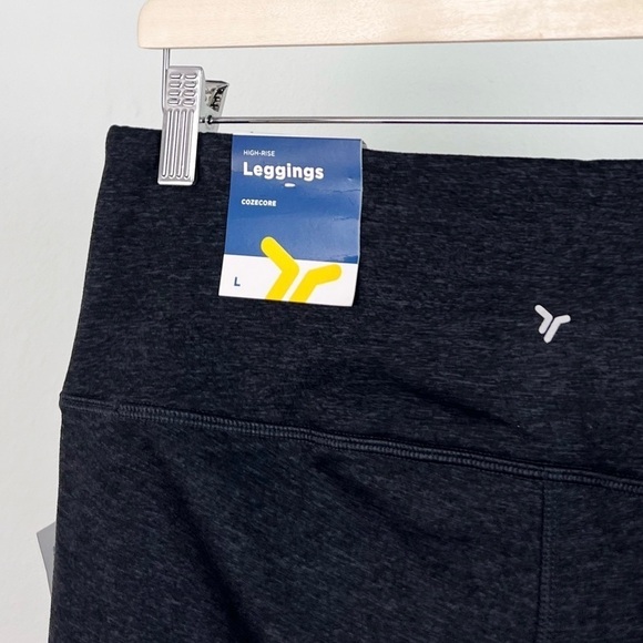NWT Old Navy High Waisted CozeCore Heathered Stirrup Leggings Dark Grey - Picture 12 of 12